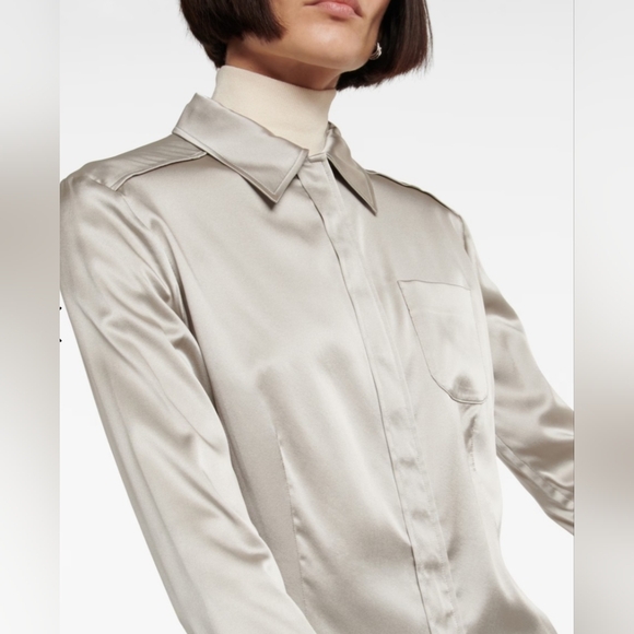 Et Vous Tops - Et Vous Taupe Pure Silk Button Up Blouse size M